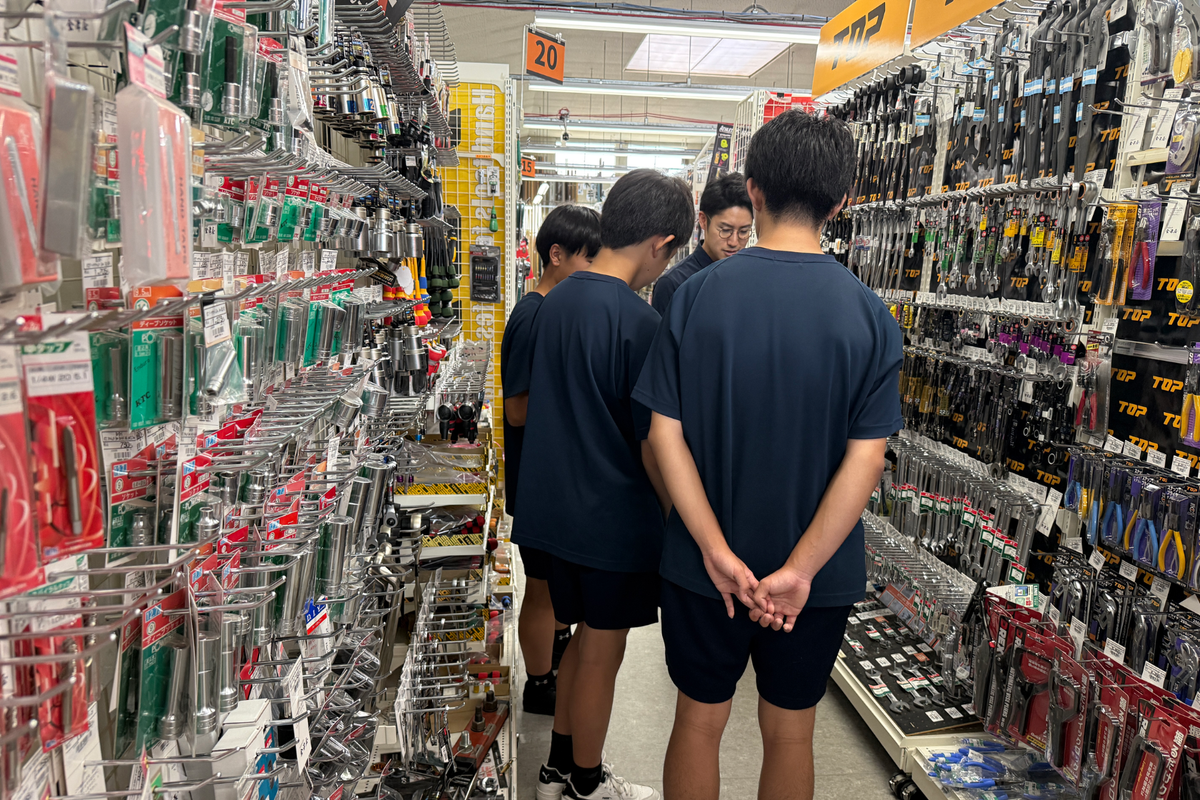 プロ工具体験から若者集客ブレストまで!中学生の職場体験