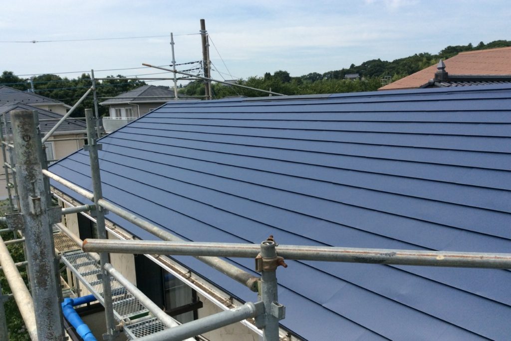 金津屋　屋根の吹き替え